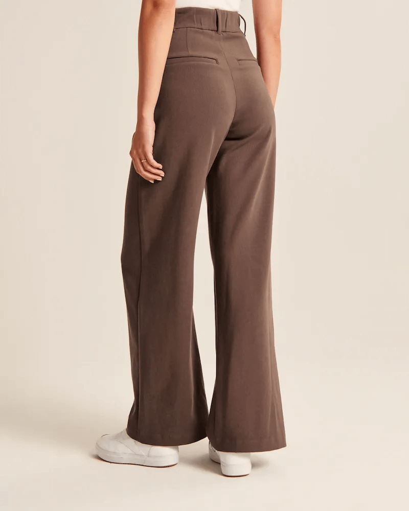 Amora's Pantalones Casuales